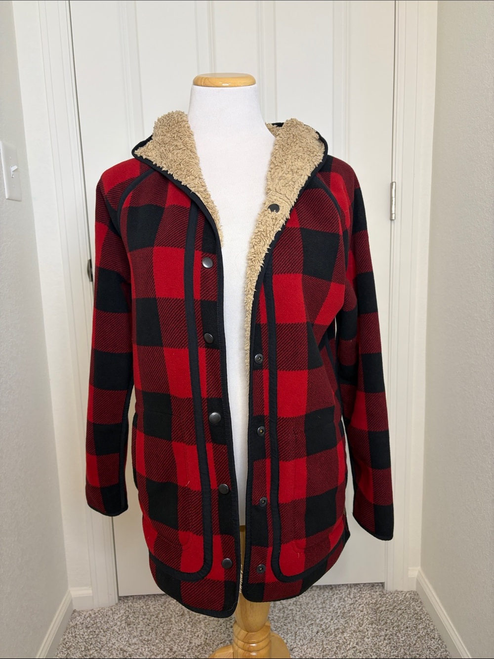 Eddie Bauer Buffalo Plaid Sherpa Lined Hooded Jacket Small